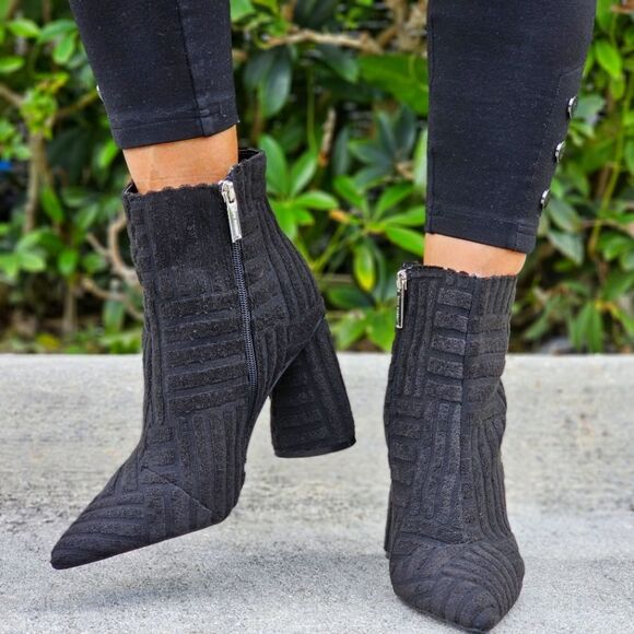 Women's Pointed Toe Zipper Chunky Heel Ankle Boots - Picture 1 of 5
